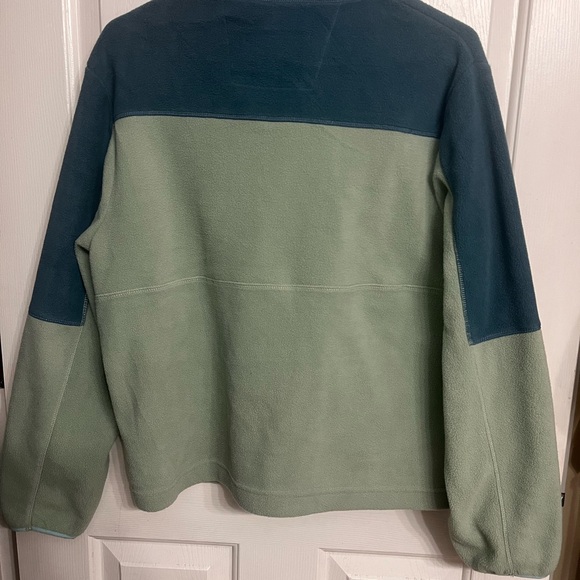 Blue and Green Zip Up Sweater with Modern Color-Blocked Design - Picture 2 of 6